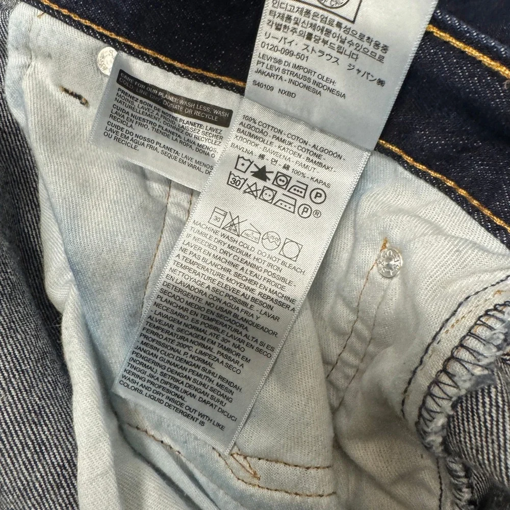 Levi's 505 Jeans Mens 40x30 ACTUAL Regular Fit Dark Wash Denim Classic